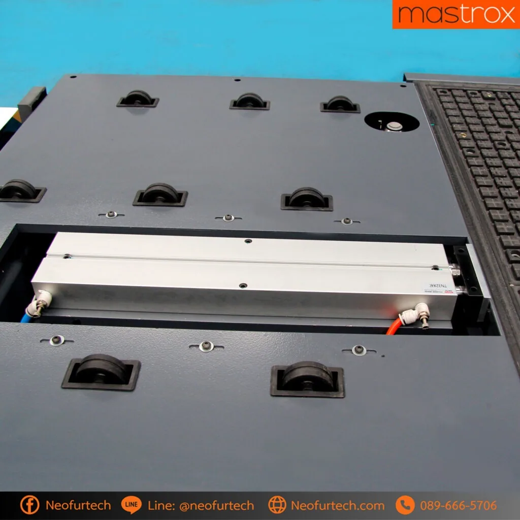 เครื่องตัดเจาะเซาะร่องอัตโนมัติ - เครื่องจักรงานไม้ mastrox Rakette 4500nt
