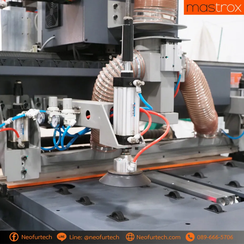 เครื่องตัดเจาะเซาะร่องอัตโนมัติ - เครื่องจักรงานไม้ mastrox Rakette 4500nt